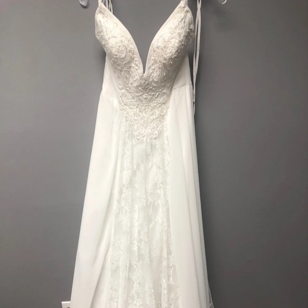 Sincerity by Justin Alexander Boho Wedding Dress - Picture 2 of 8